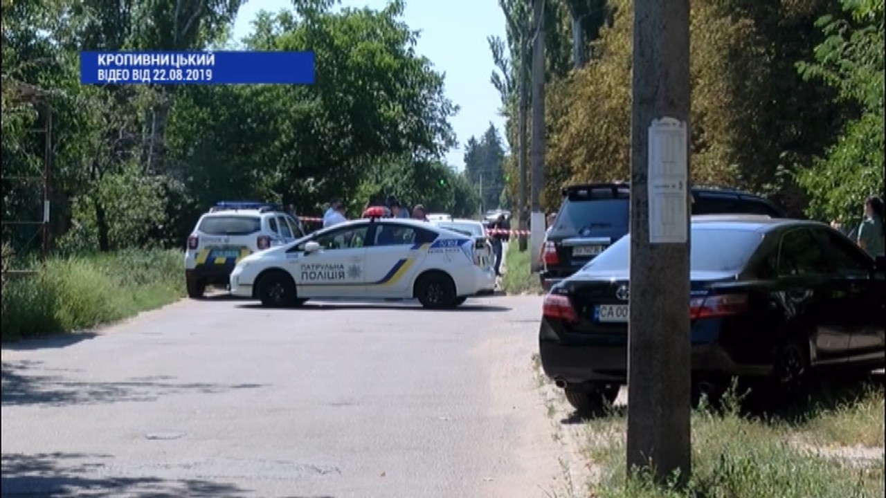 Поліція продовжує шукати тих, хто напередодні у Кропивницькому стріляли у двох місцевих жителів