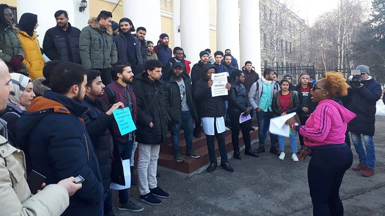 Три години протестували іноземні студенти кропивницької філії Донецького медичного університету