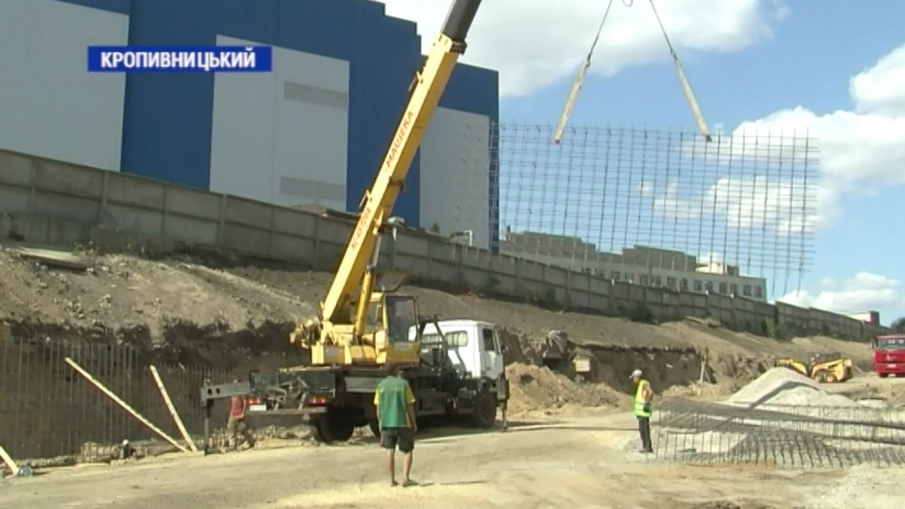 На будівництво арки у Кропивницькому додатково виділили 12 мільйонів гривень