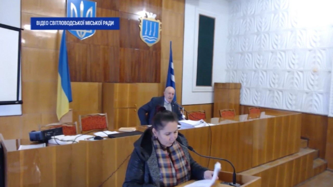Депутати Світловоської міськради проголосували про висловлення недовіри та припинення повноважень  міського голови 